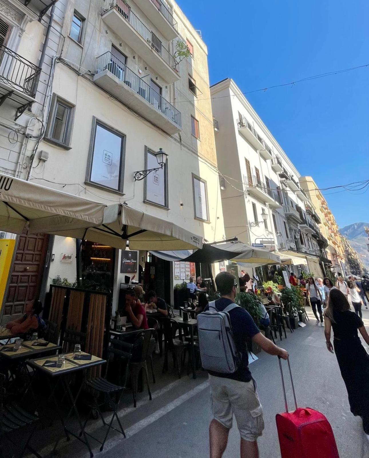 Bieddu Suites Palermo Exterior foto